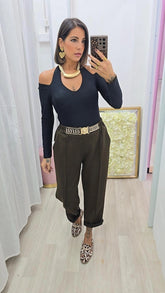 PANTALONE VERSUS